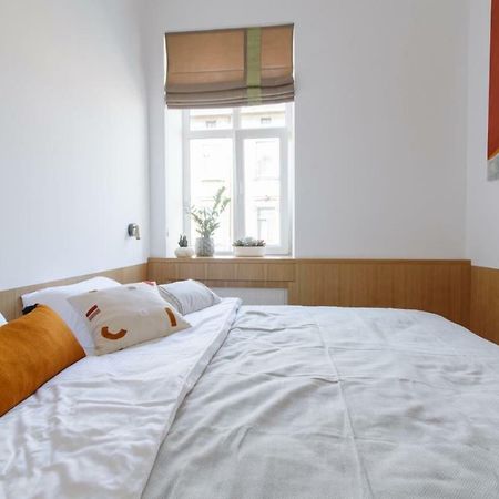 Sunrise Apartment Lviv Buitenkant foto