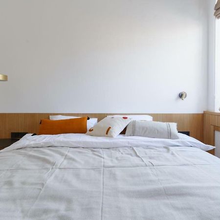 Sunrise Apartment Lviv Buitenkant foto