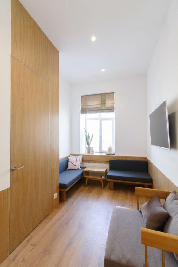 Sunrise Apartment Lviv Buitenkant foto