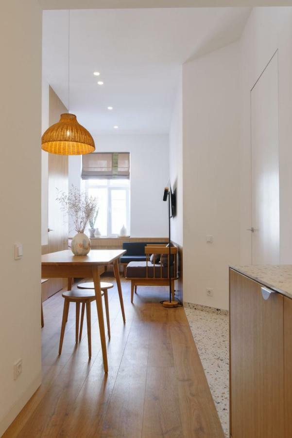 Sunrise Apartment Lviv Buitenkant foto