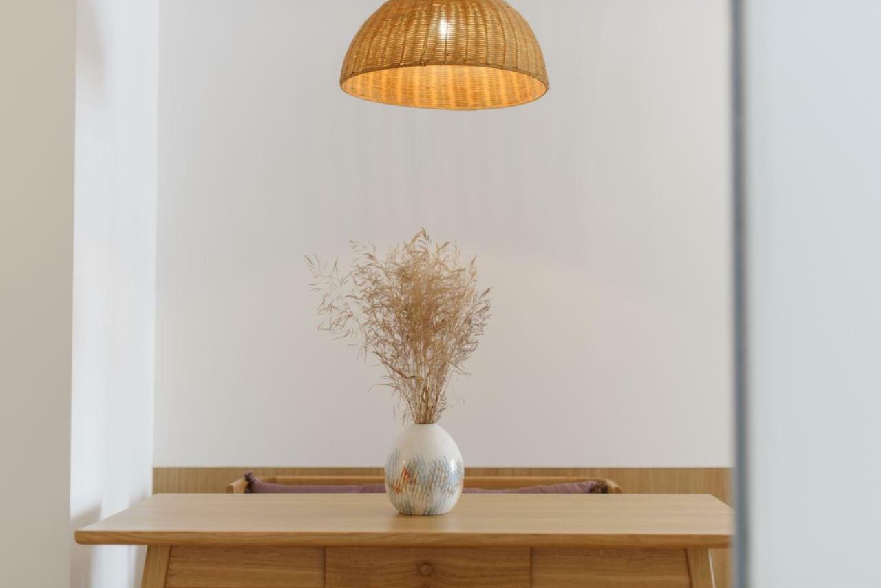 Sunrise Apartment Lviv Buitenkant foto